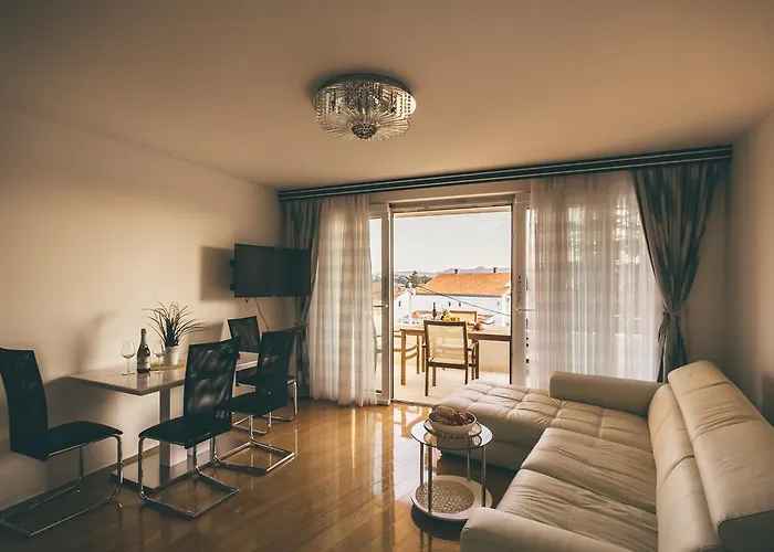 Opera Apartments